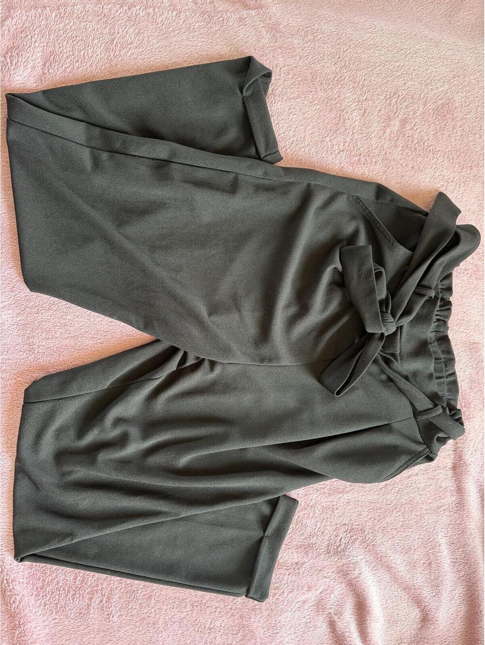 Popular 21 Black Casual Pants Size Small